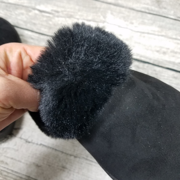 Bamboo Black Slippers Size 7. - Picture 7 of 8